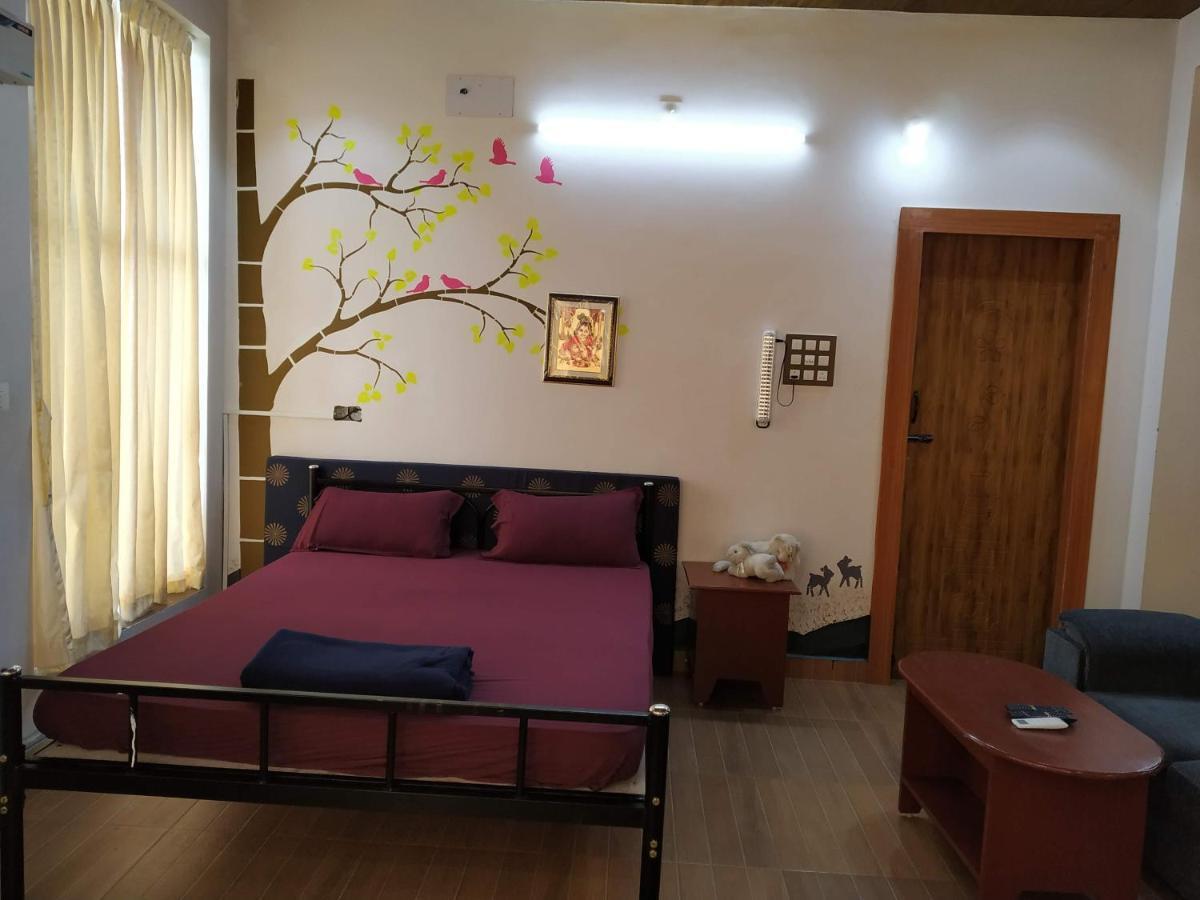 Waves Beach House 蓬蒂切里 外观 照片